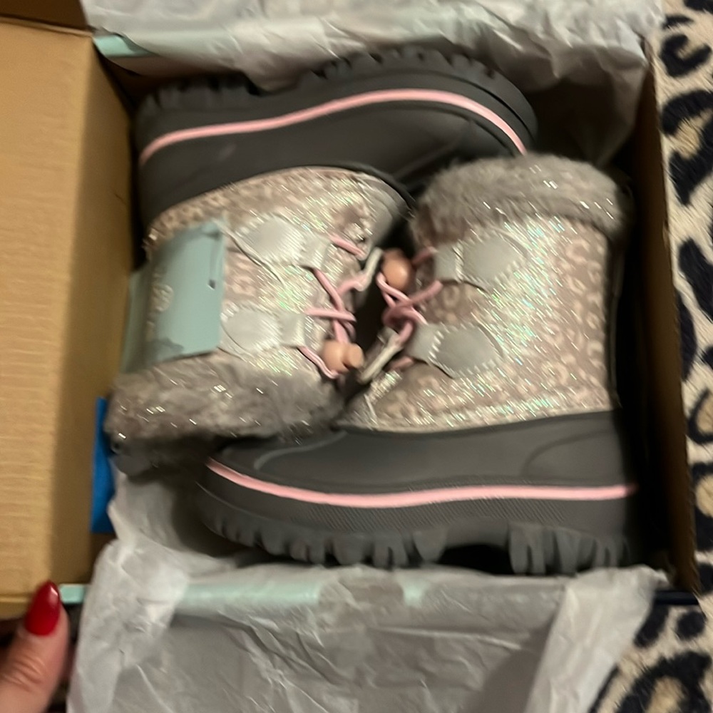 Magellan outdoors boots for kids
